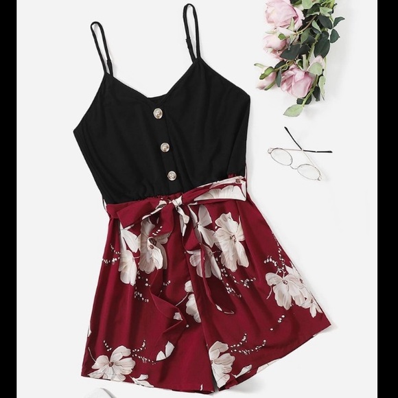 ❤️PLUS SIZE FLORAL BELTED CAMI ROMPER IN SIZE 1XL❤️ - Picture 12 of 13